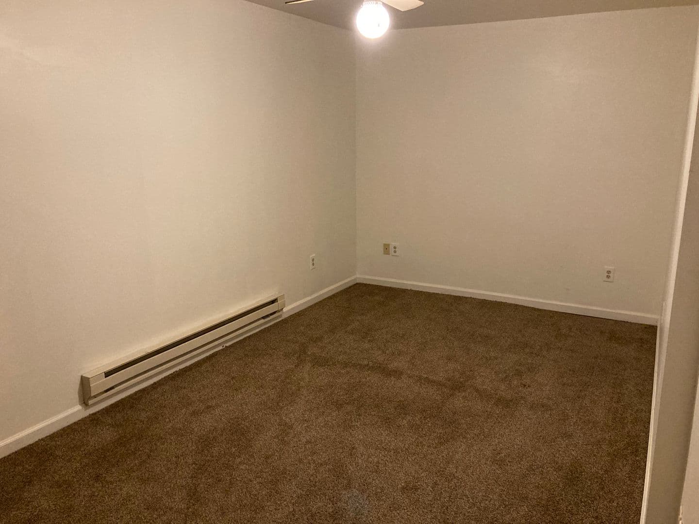 Sharpsville Apartment: 100 W Ridge Ave