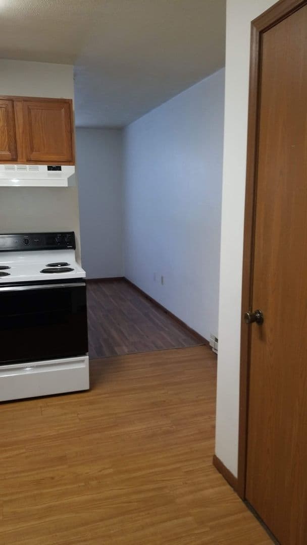 Sharpsville Apartment: 100 W Ridge Ave