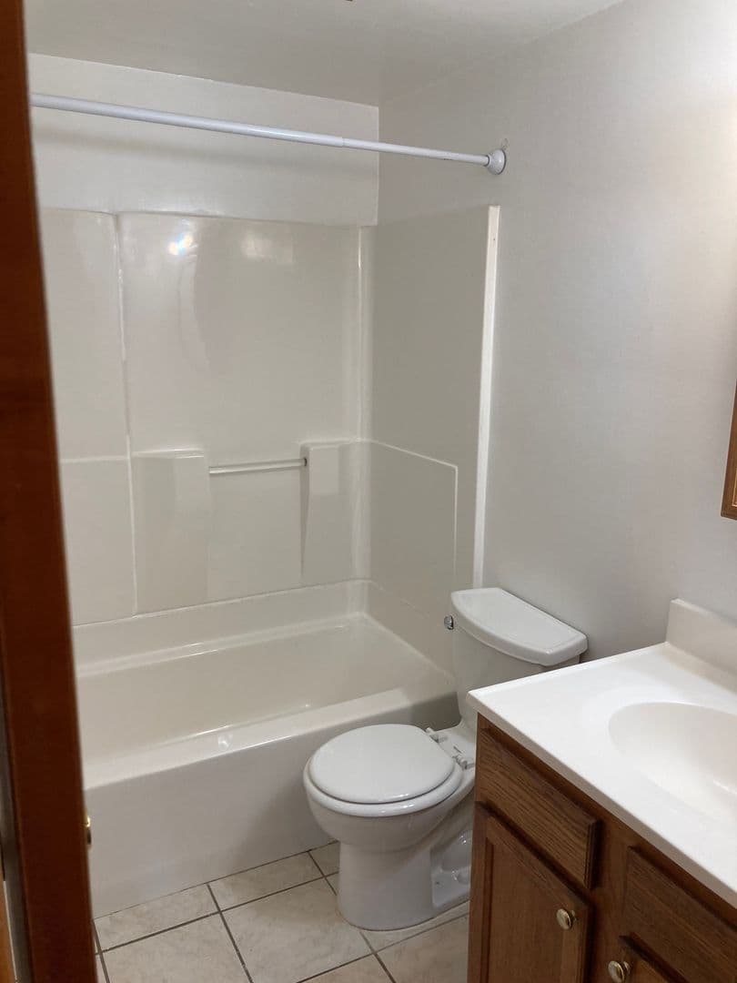 Conneaut Lake Apartment: 10950 Oak Street