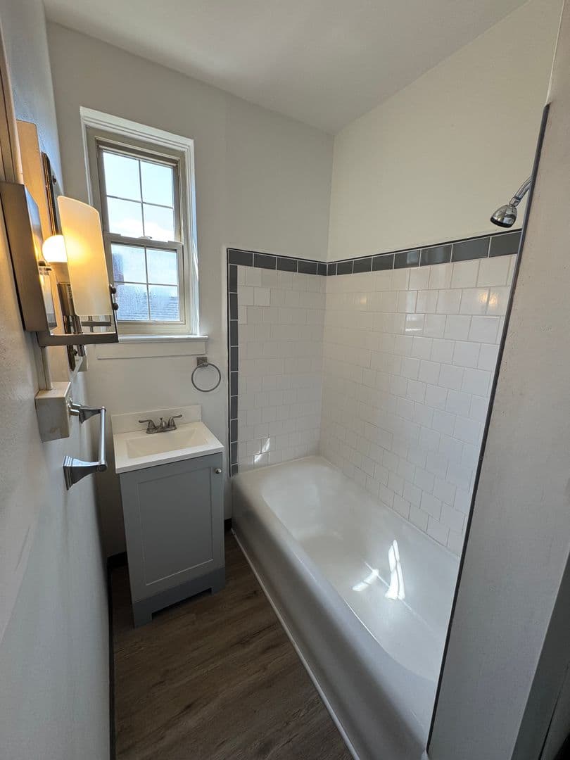 Meadville Apartment: 572 Chestnut St