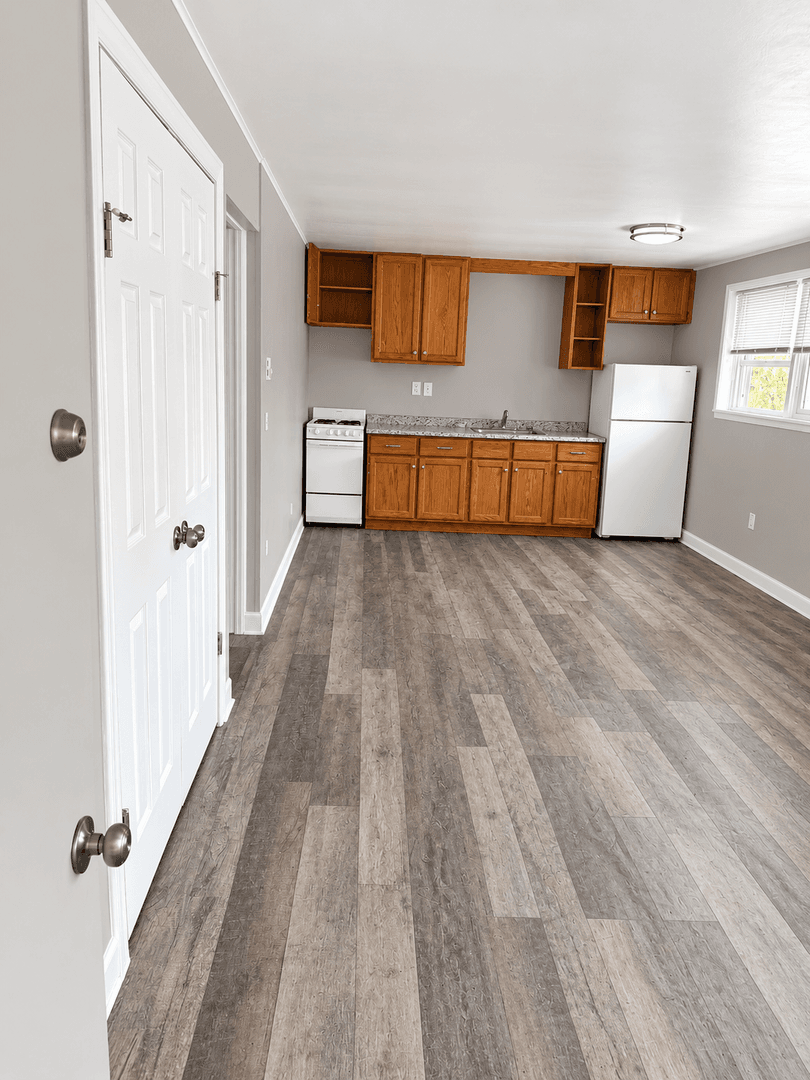 Edinboro Apartment: 101-103 Green Oaks Drive