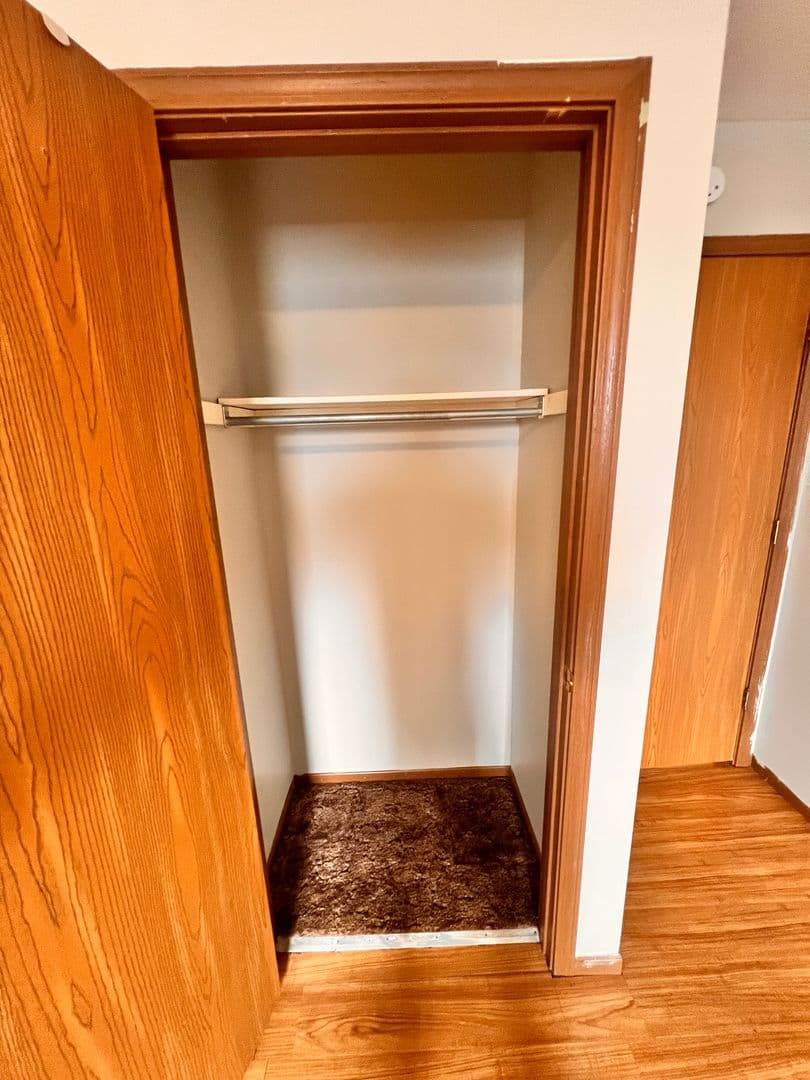 Sharpsville Apartment: 100 W Ridge Ave
