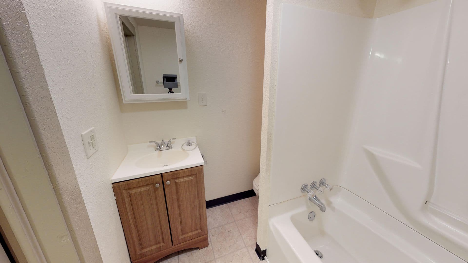Meadville Apartment: 464 Poplar