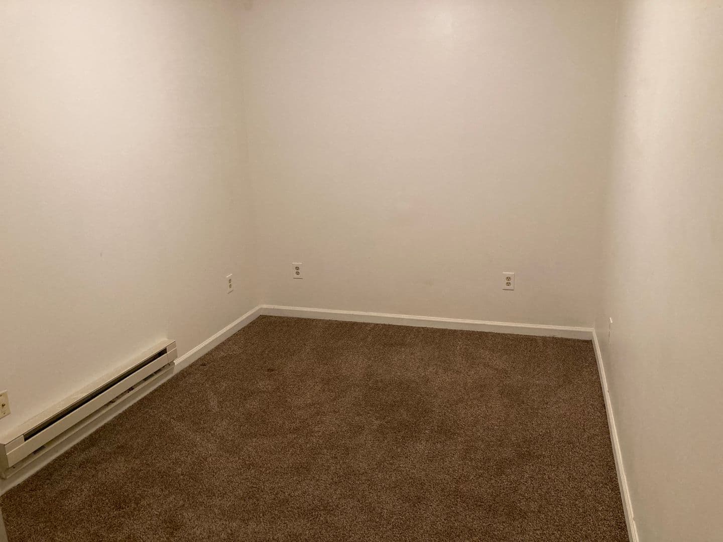 Sharpsville Apartment: 100 W Ridge Ave