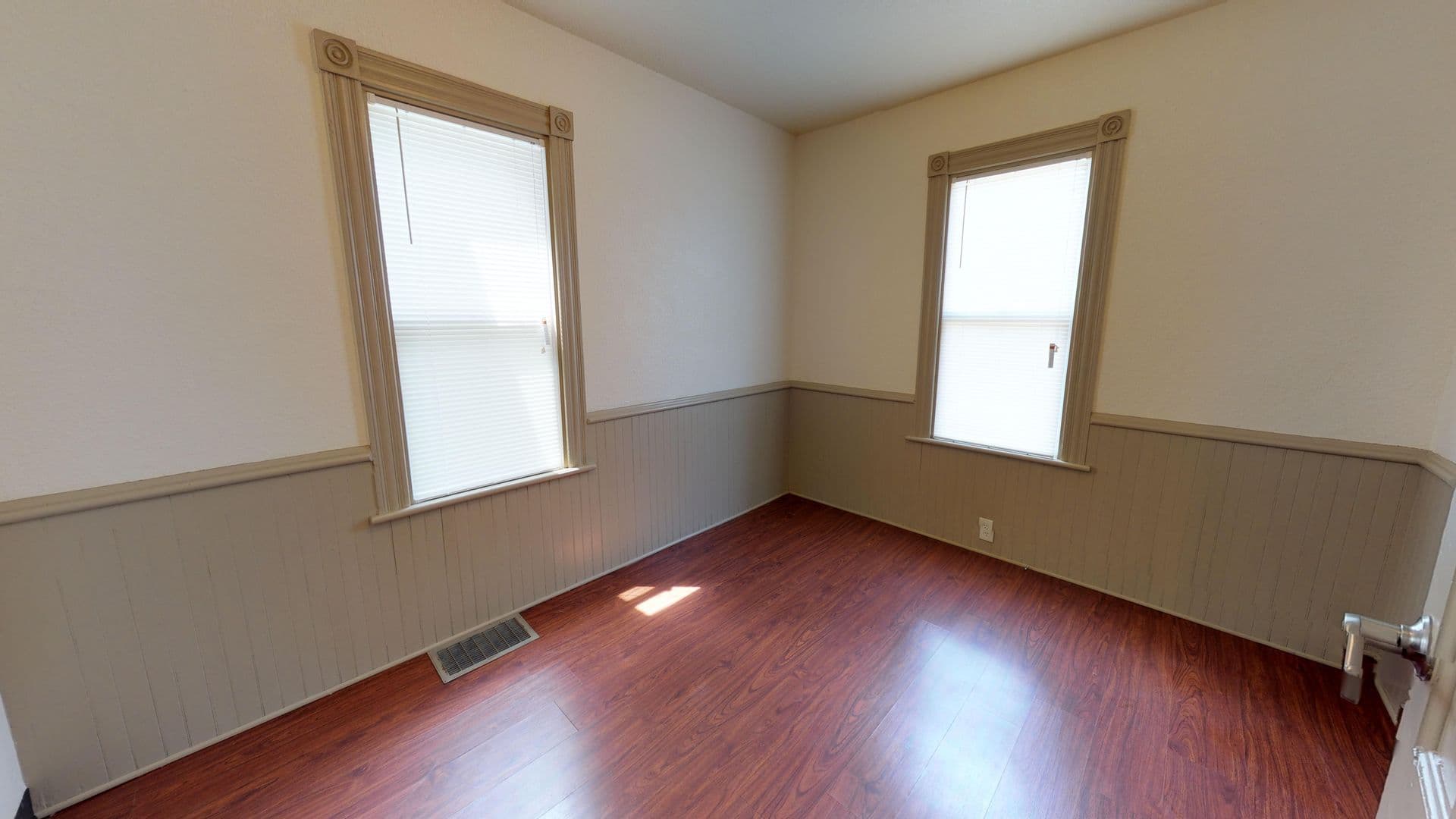 Meadville Apartment: 464 Poplar