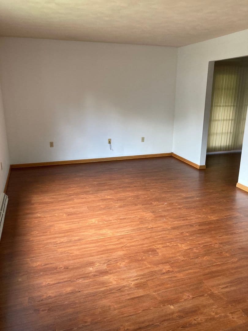 Conneaut Lake Apartment: 10950 Oak Street