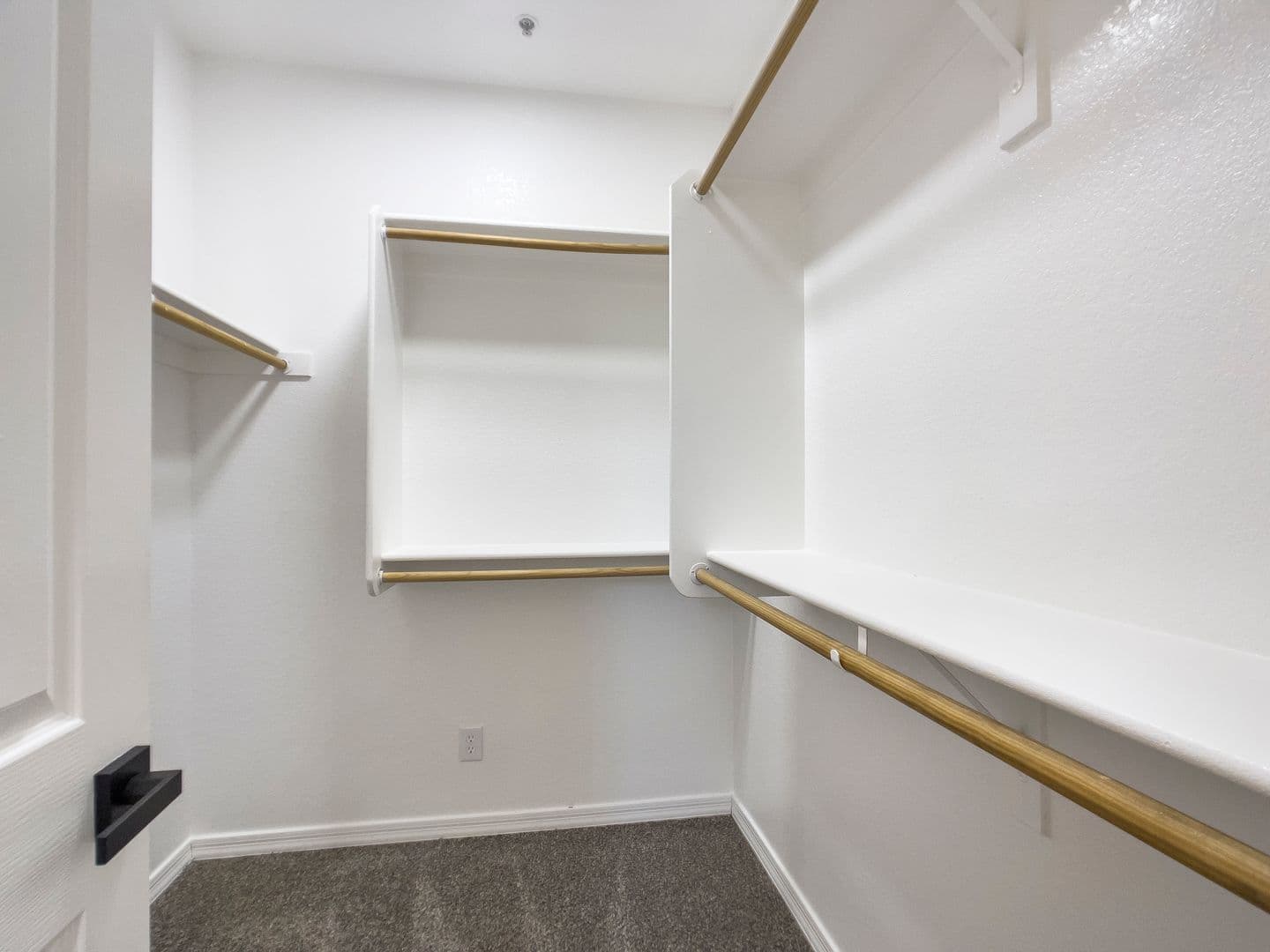 Glendale Apartment: 8050 N 61st Ave