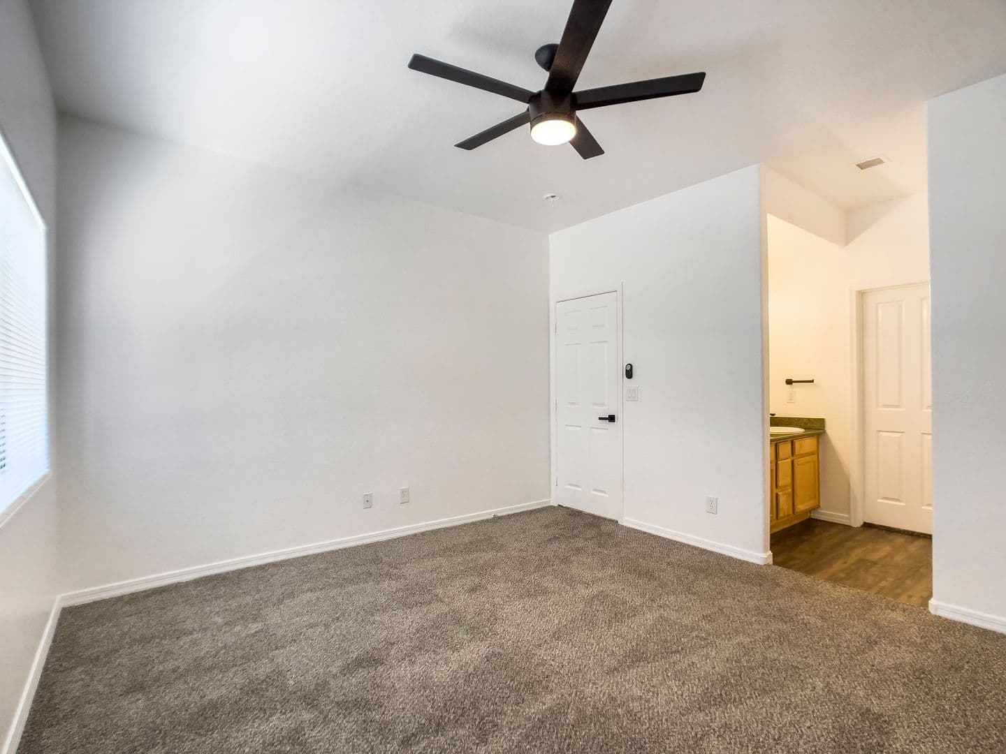 Glendale Apartment: 8050 N 61st Ave