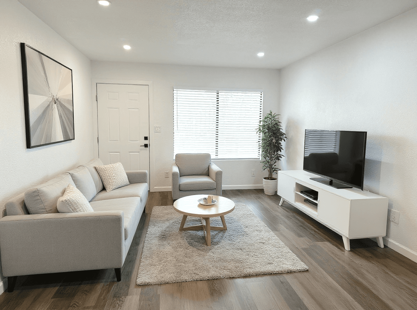 Scottsdale Apartment: 2635 N Hayden Rd
