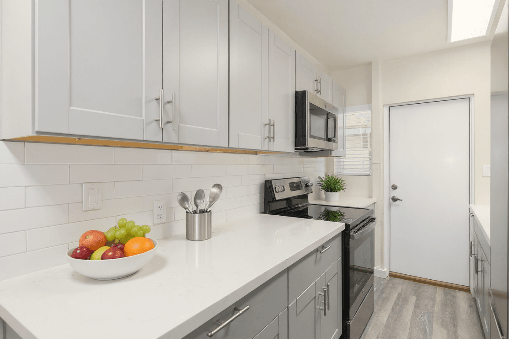 PHOENIX Apartment: 821 N 4TH AVE