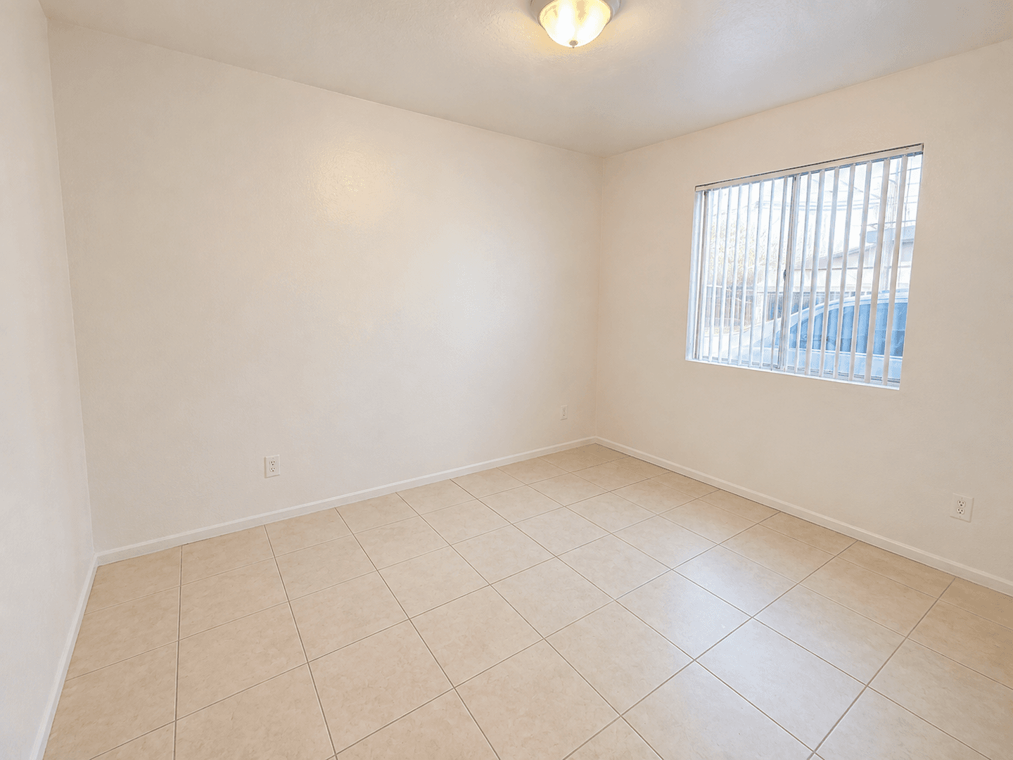 PHOENIX Apartment: 1022 N 22ND PL