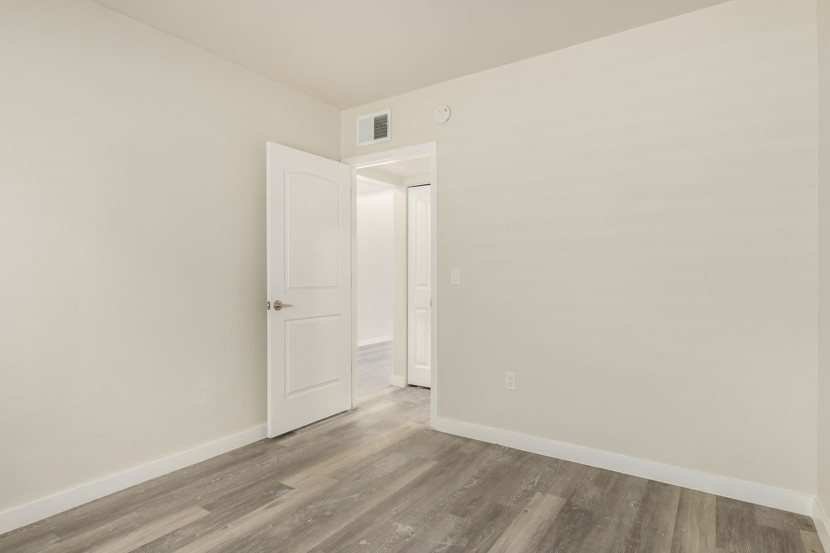 PHOENIX Apartment: 821 N 4TH AVE