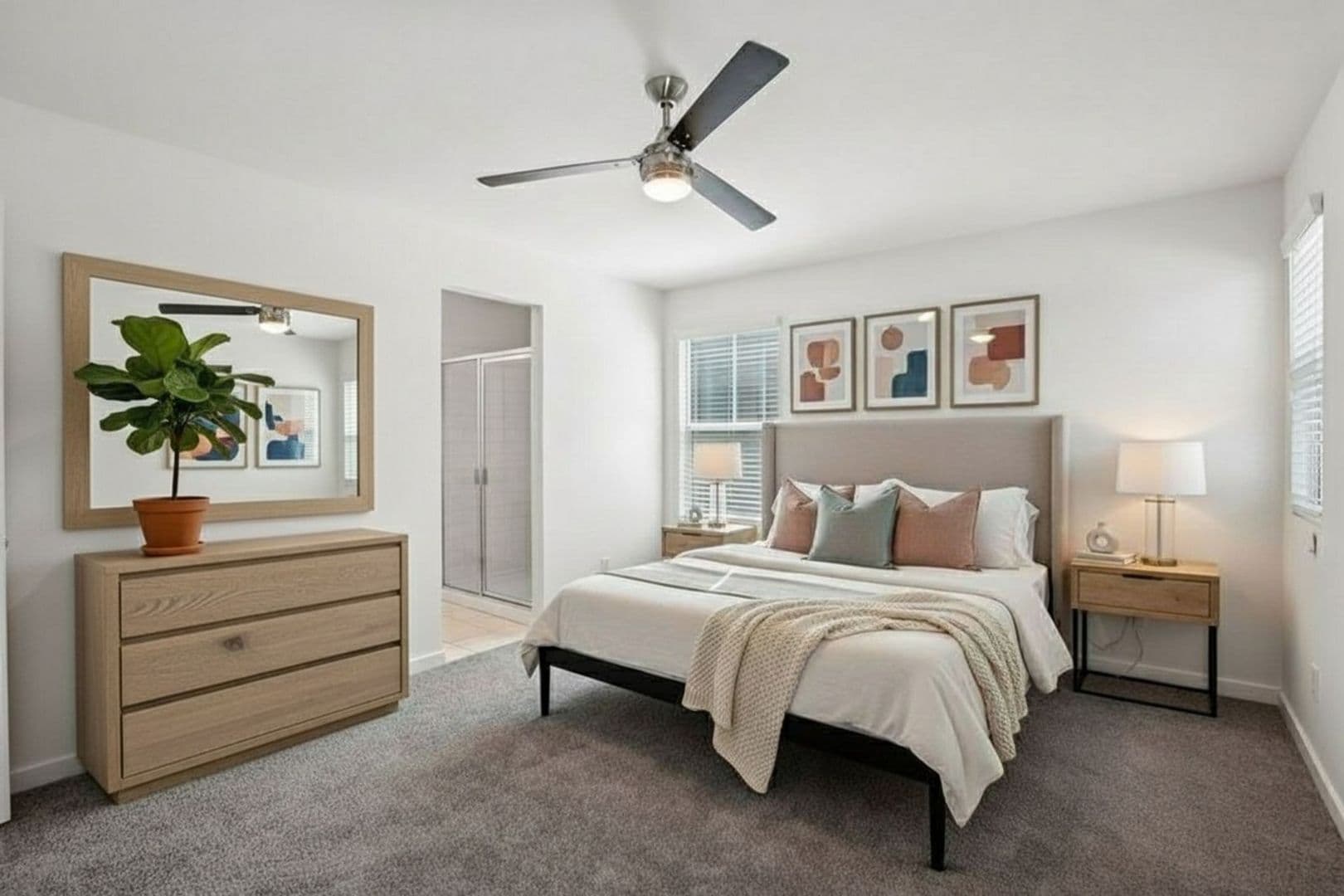 GLENDALE Apartment: 4314 W CHARTER OAK RD