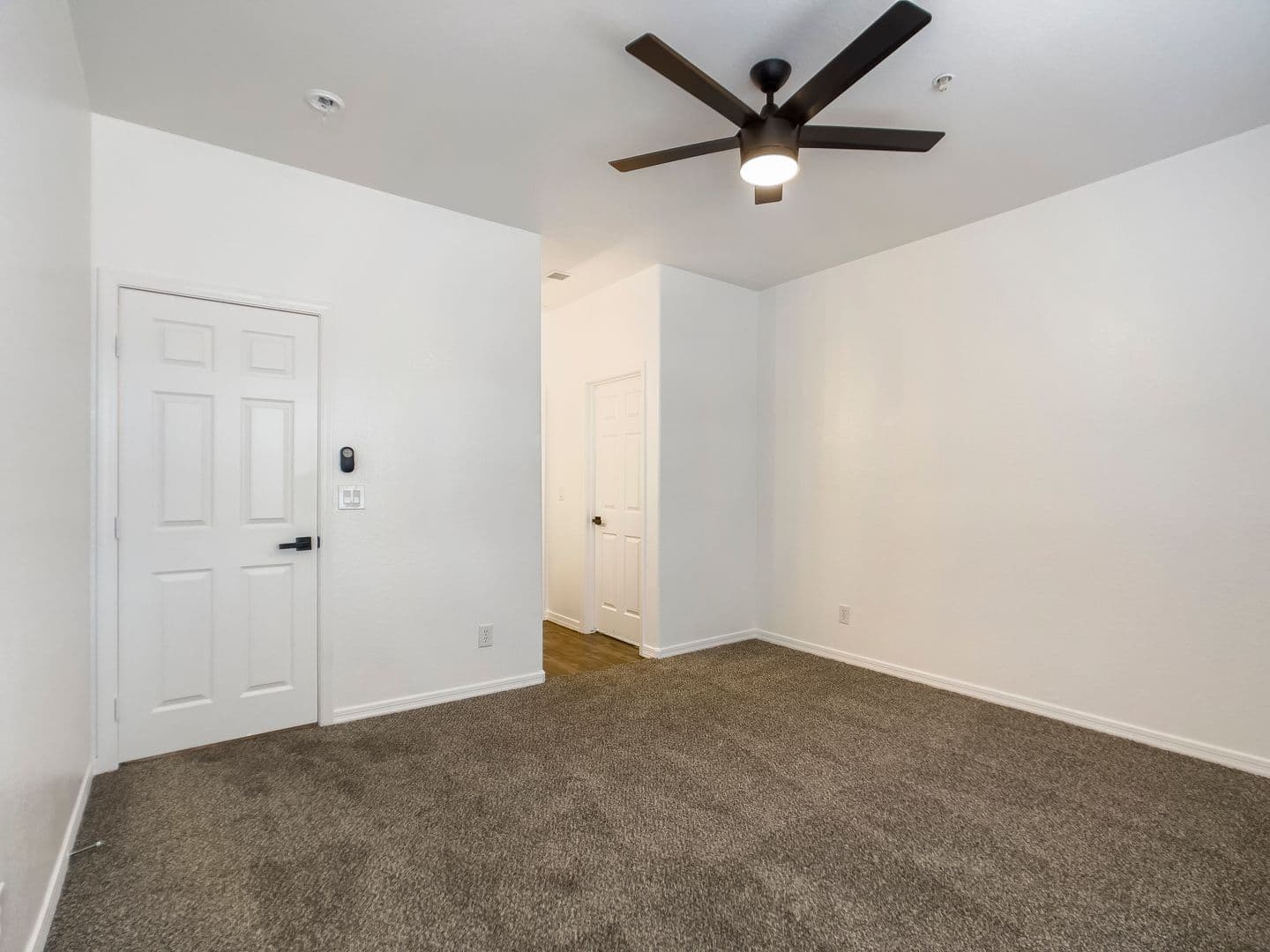 Glendale Apartment: 8050 N 61st Ave