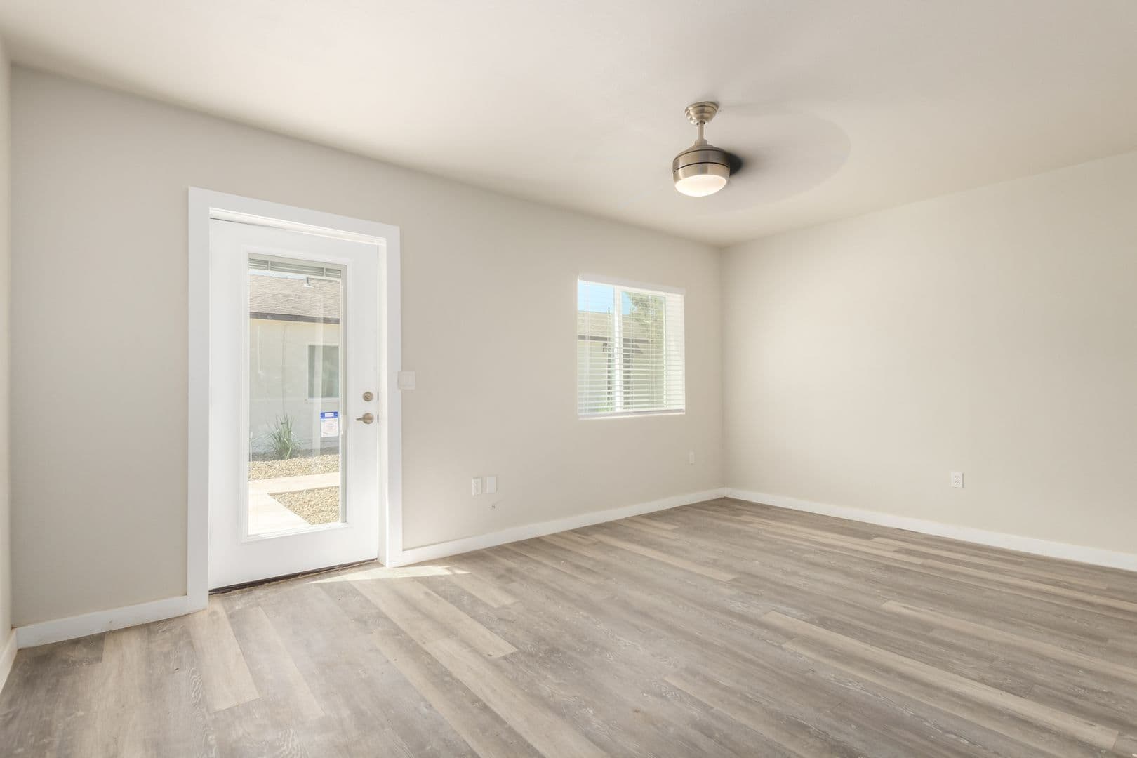 PHOENIX Apartment: 821 N 4TH AVE