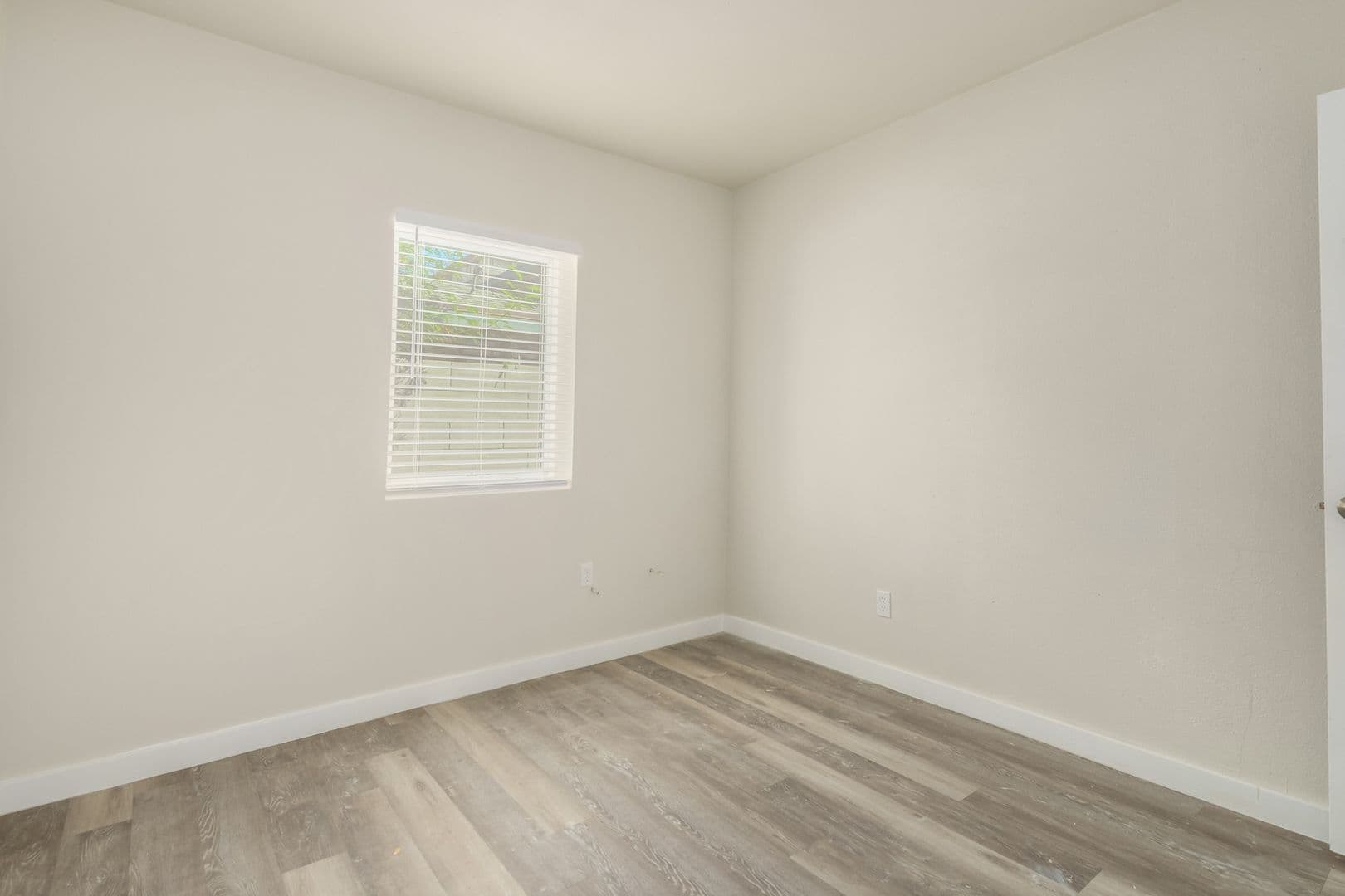PHOENIX Apartment: 821 N 4TH AVE