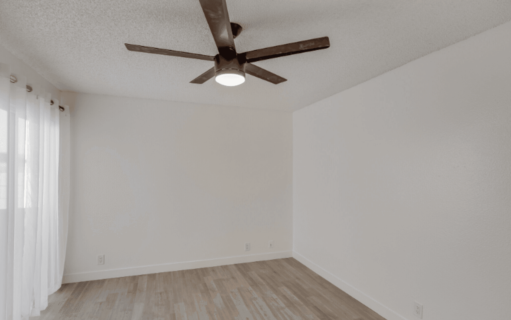 Phoenix Apartment: 2015 West Union Hills Dr