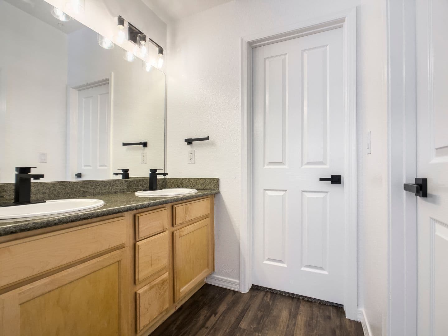 Glendale Apartment: 8050 N 61st Ave