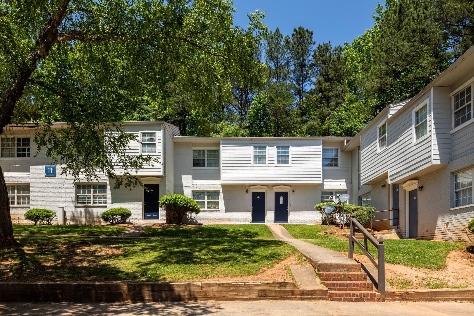 Austell Townhome: 420 Shenandoah Trail
