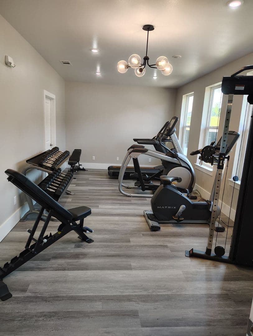 Warner Robins Apartment: 651 Osigian Blvd