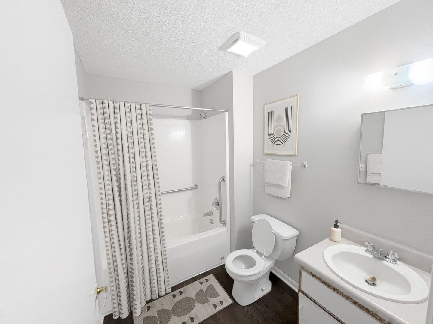 Carrollton Apartment: 300 Bledsoe Street
