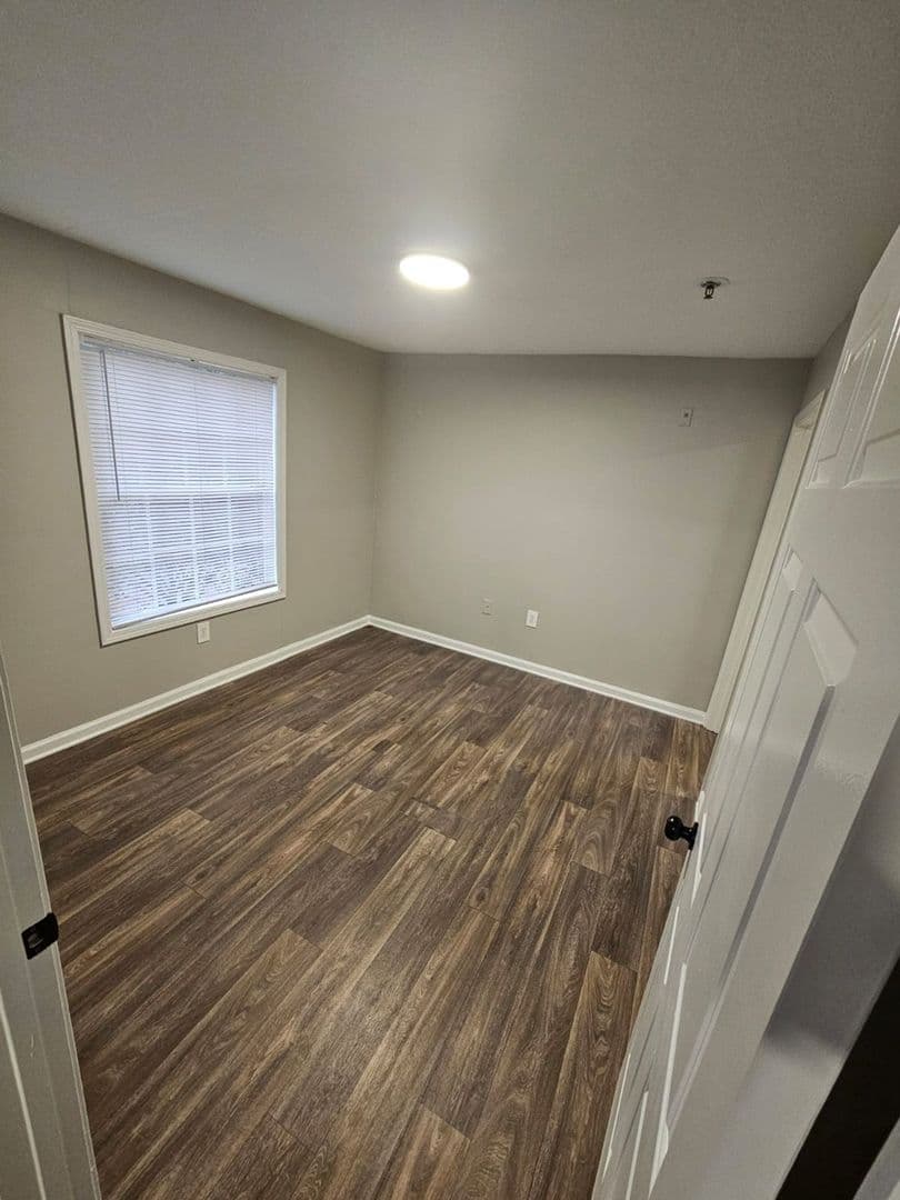 Clarkston Apartment: 790 N Indian Creek Dr