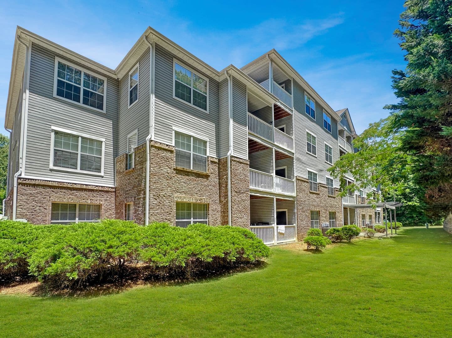 Carrollton Apartment: 903 Hays Mill Rd