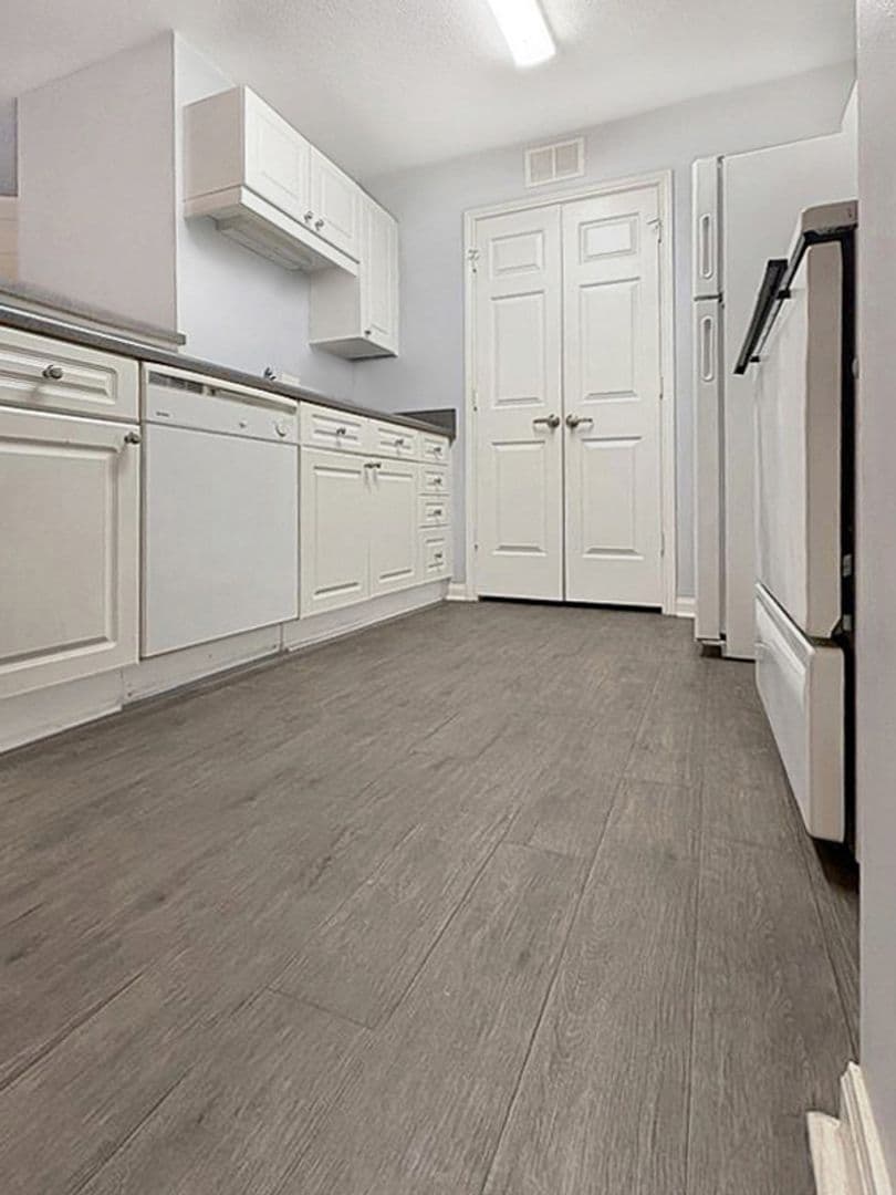 Carrollton Apartment: 903 Hays Mill Rd
