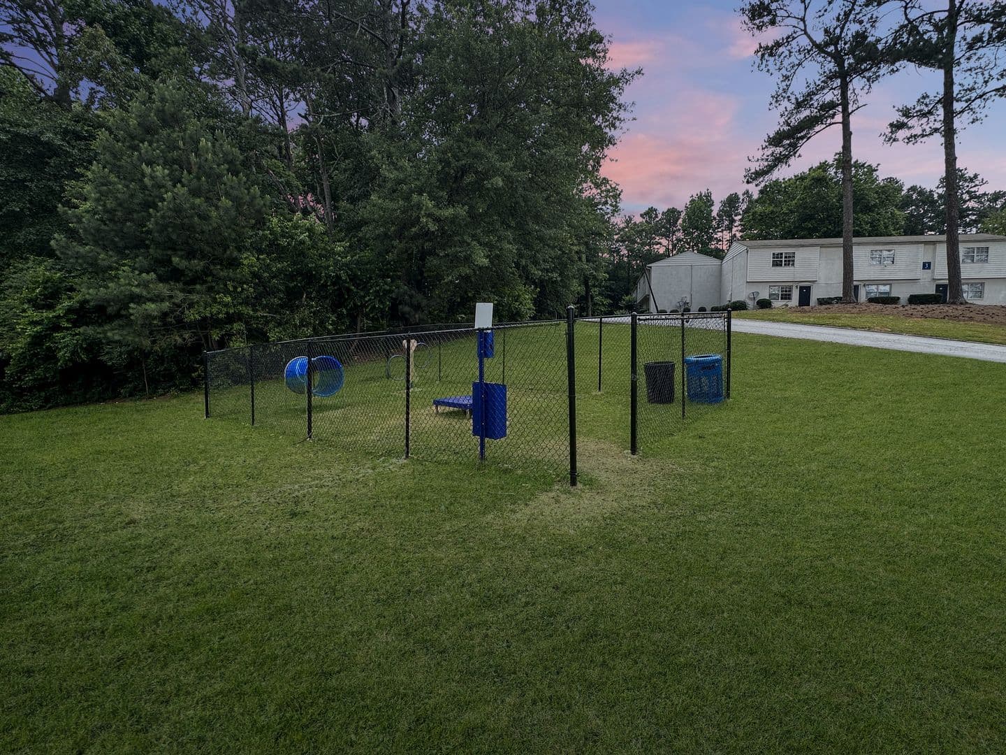 Austell Townhome: 420 Shenandoah Trail