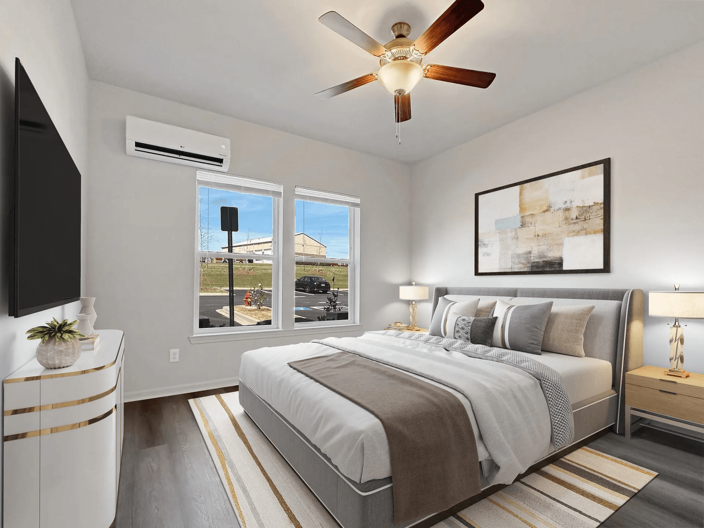 Warner Robins Apartment: 651 Osigian Blvd