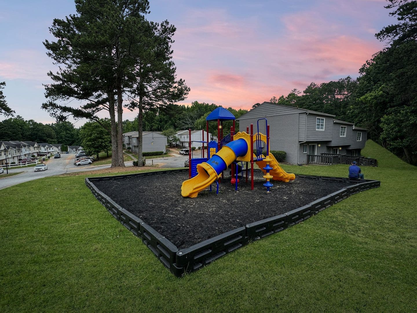Austell Townhome: 420 Shenandoah Trail