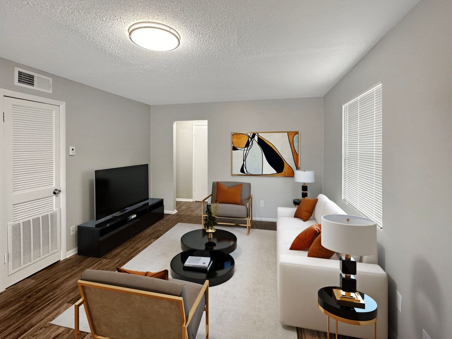 Riverdale Apartment: 363 Upper Riverdale Rd