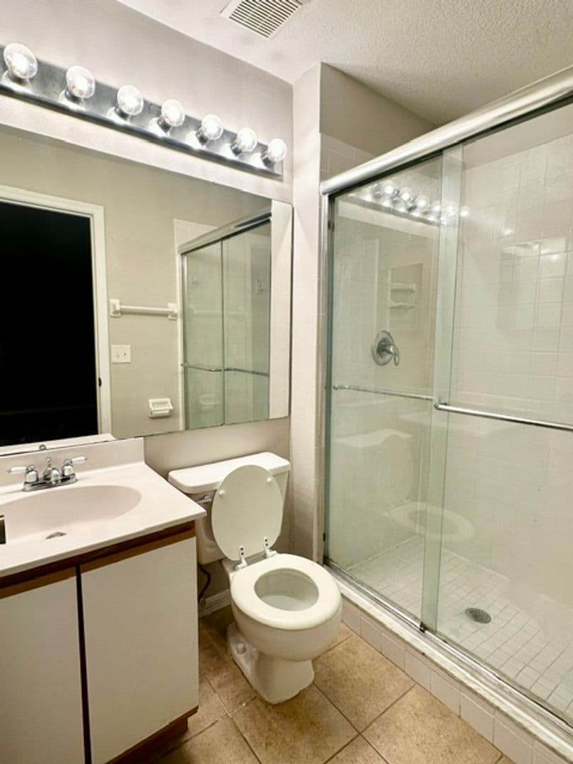 Orlando Apartment: 2259 Coach House Blvd. Unit 702
