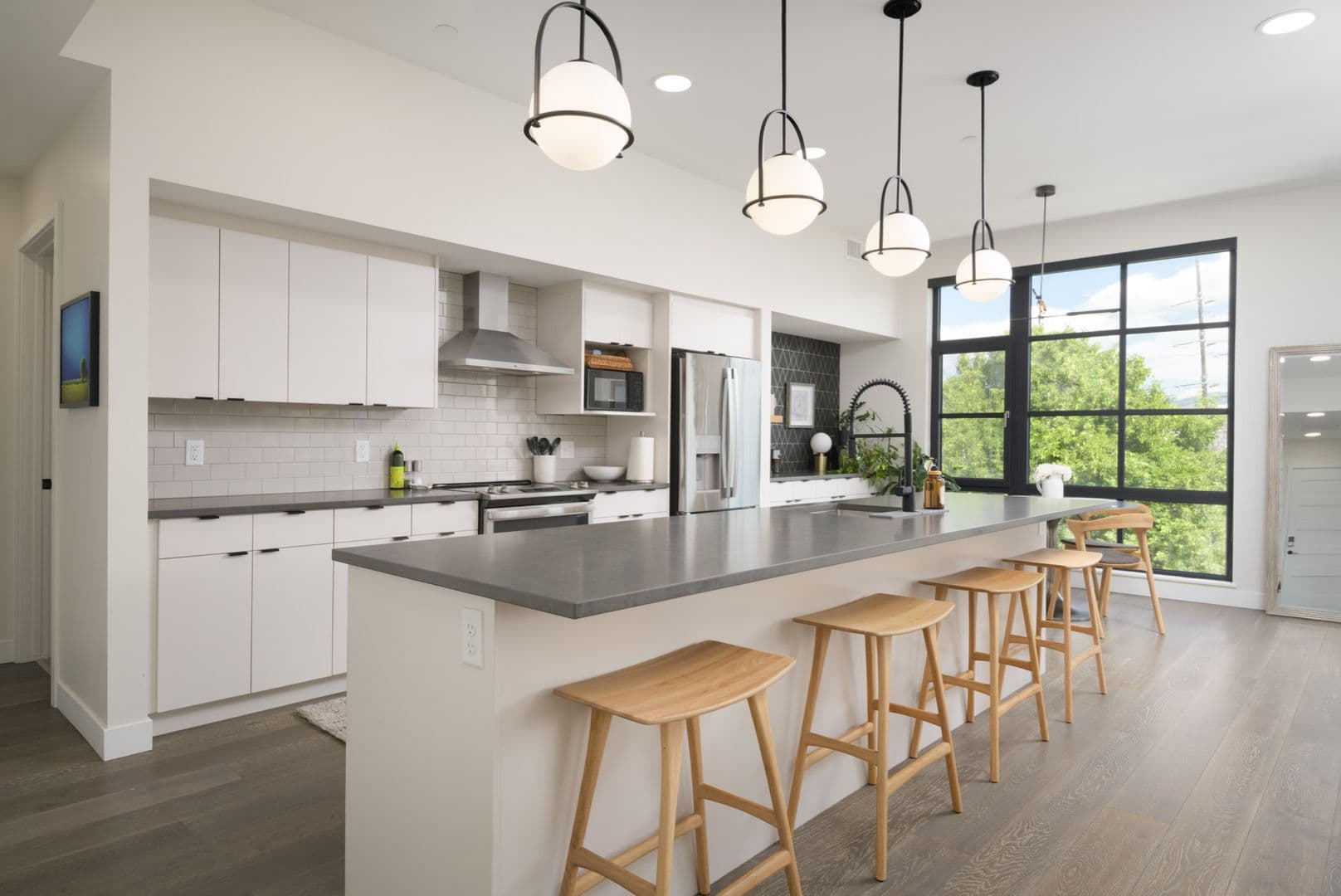 Missoula Apartment: 265 S 4th St E