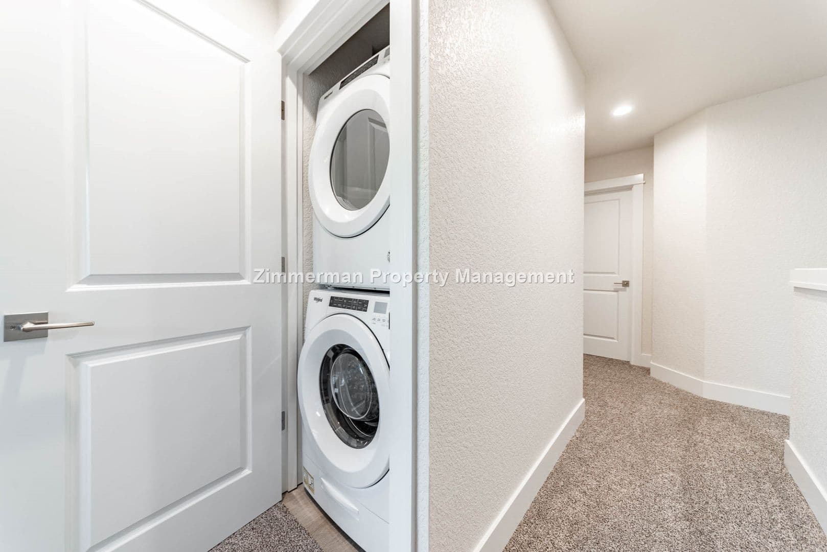 Eugene Apartment: 2608-2610 Ross Lane