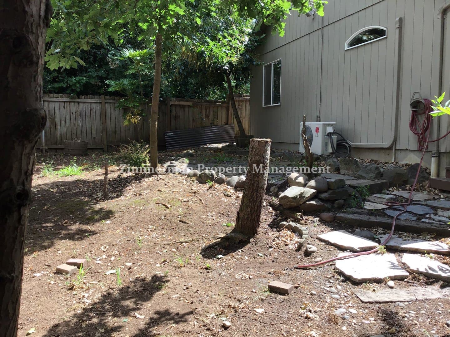 Eugene House: 1757 Oak Patch Road