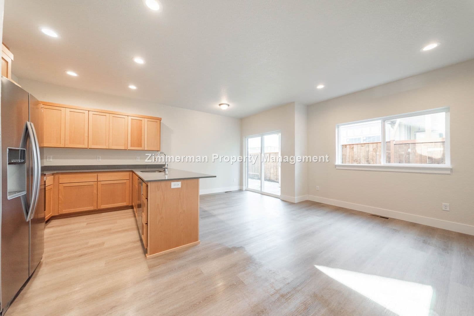 Eugene Apartment: 2603- 2605 Justine Lane