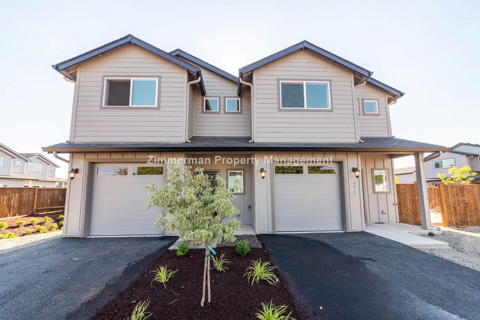 Eugene Apartment: 2608-2610 Ross Lane
