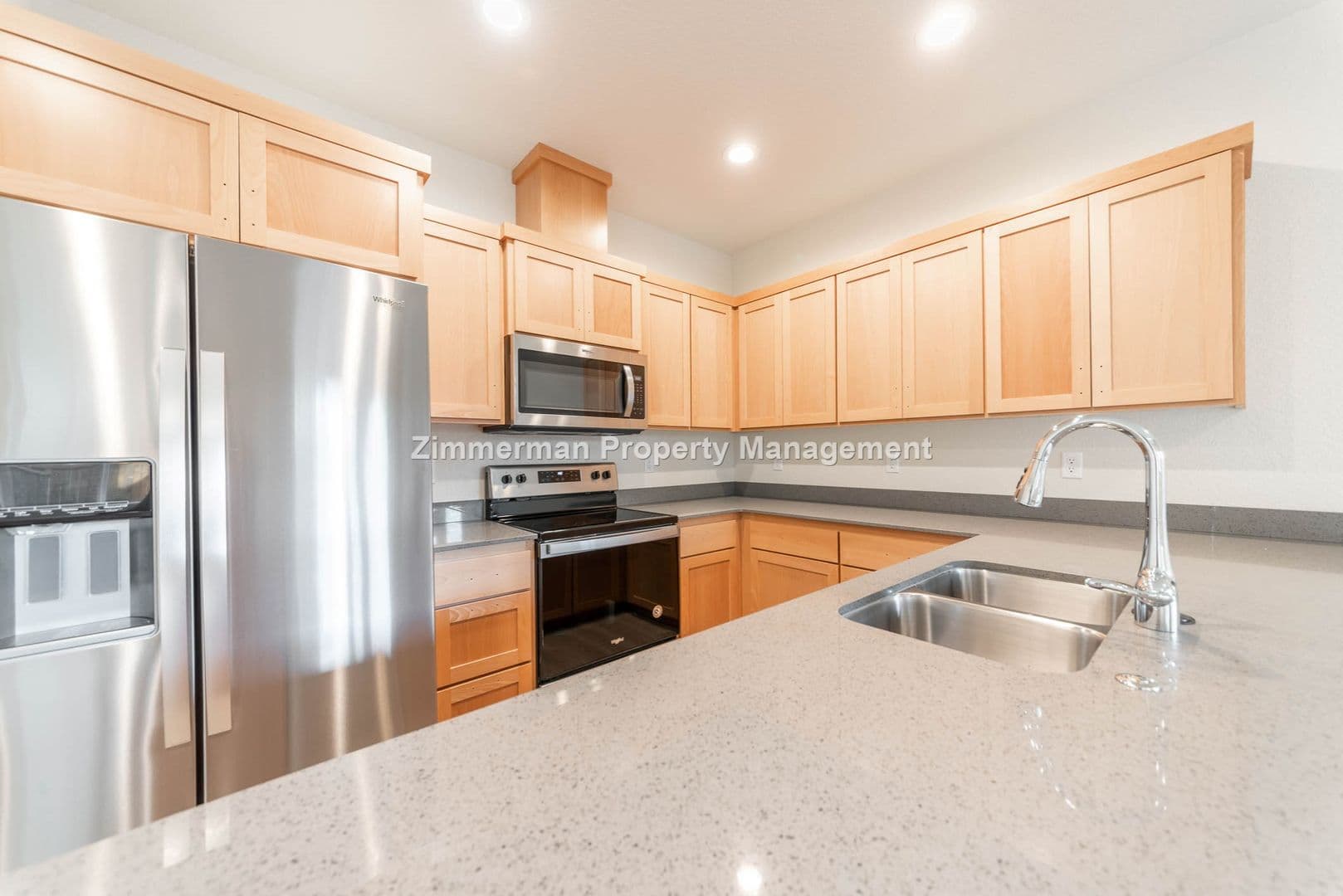 Eugene Apartment: 2608-2610 Ross Lane