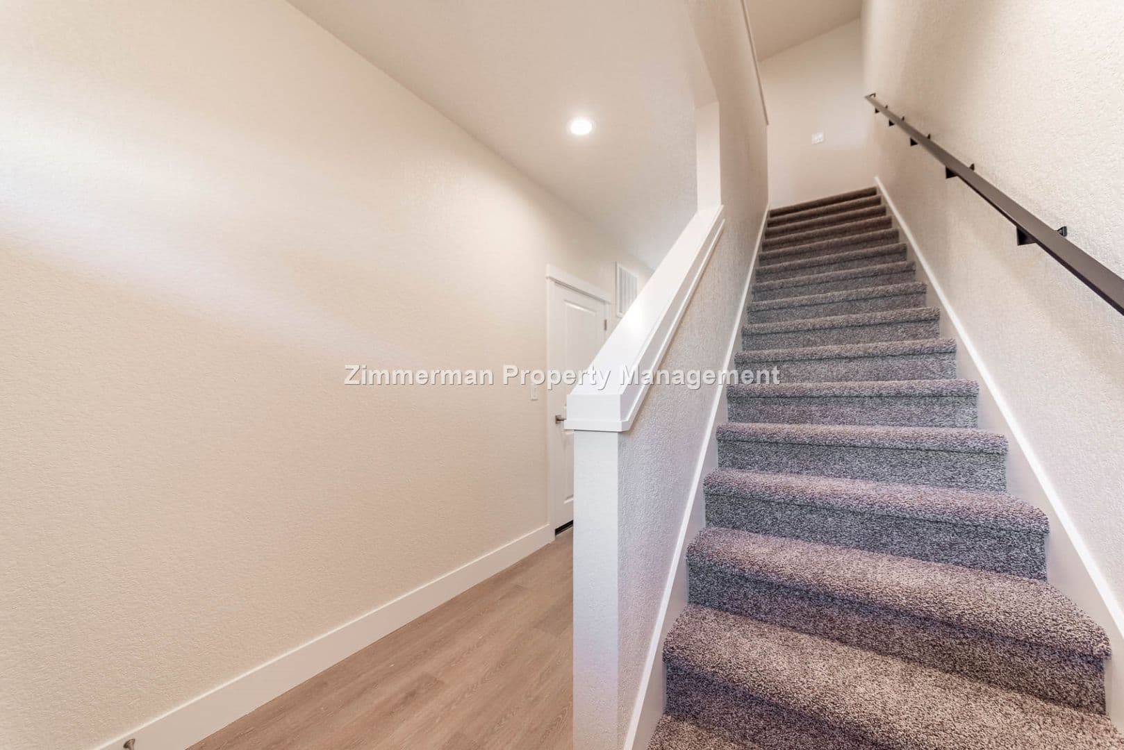 Eugene Apartment: 2608-2610 Ross Lane