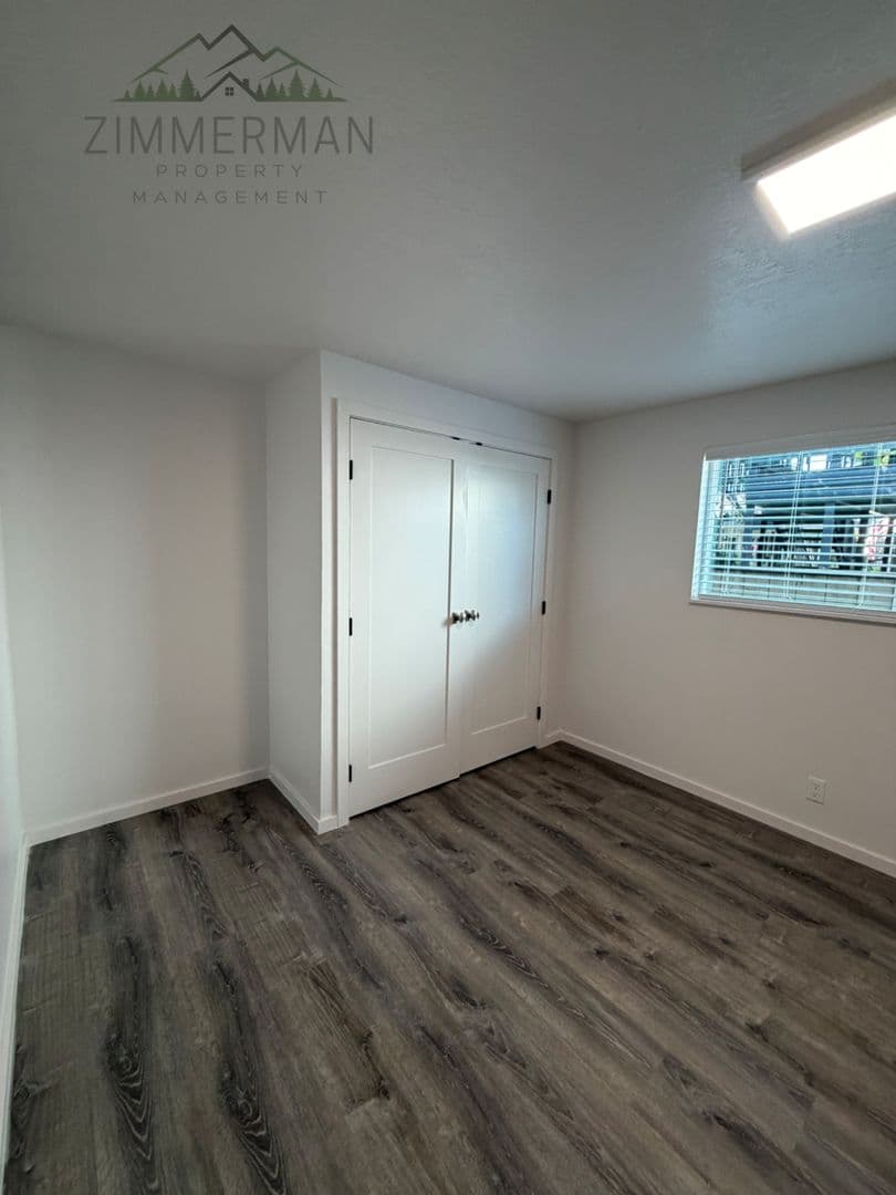 Springfield Apartment: 147 C Street