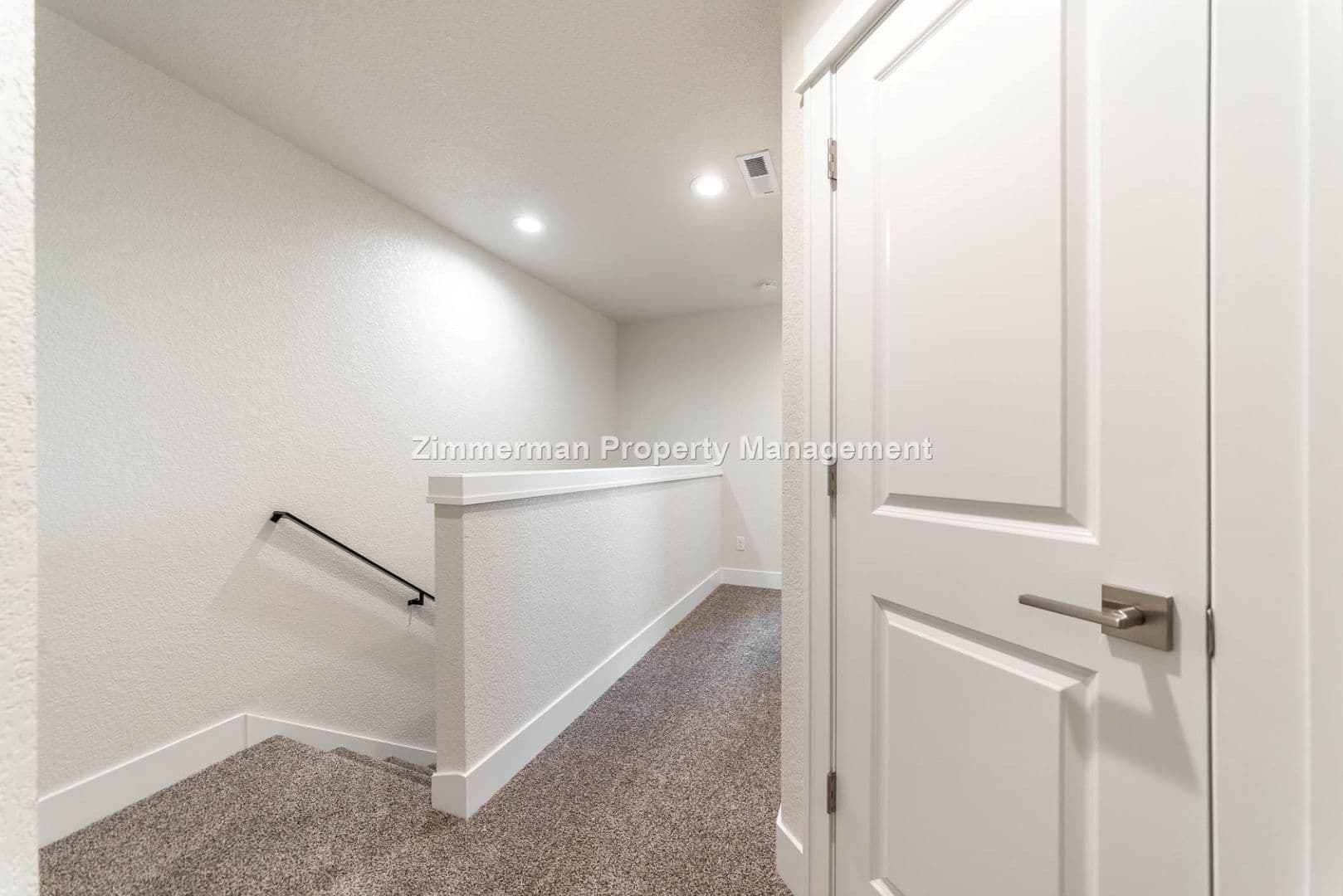 Eugene Apartment: 2603- 2605 Justine Lane