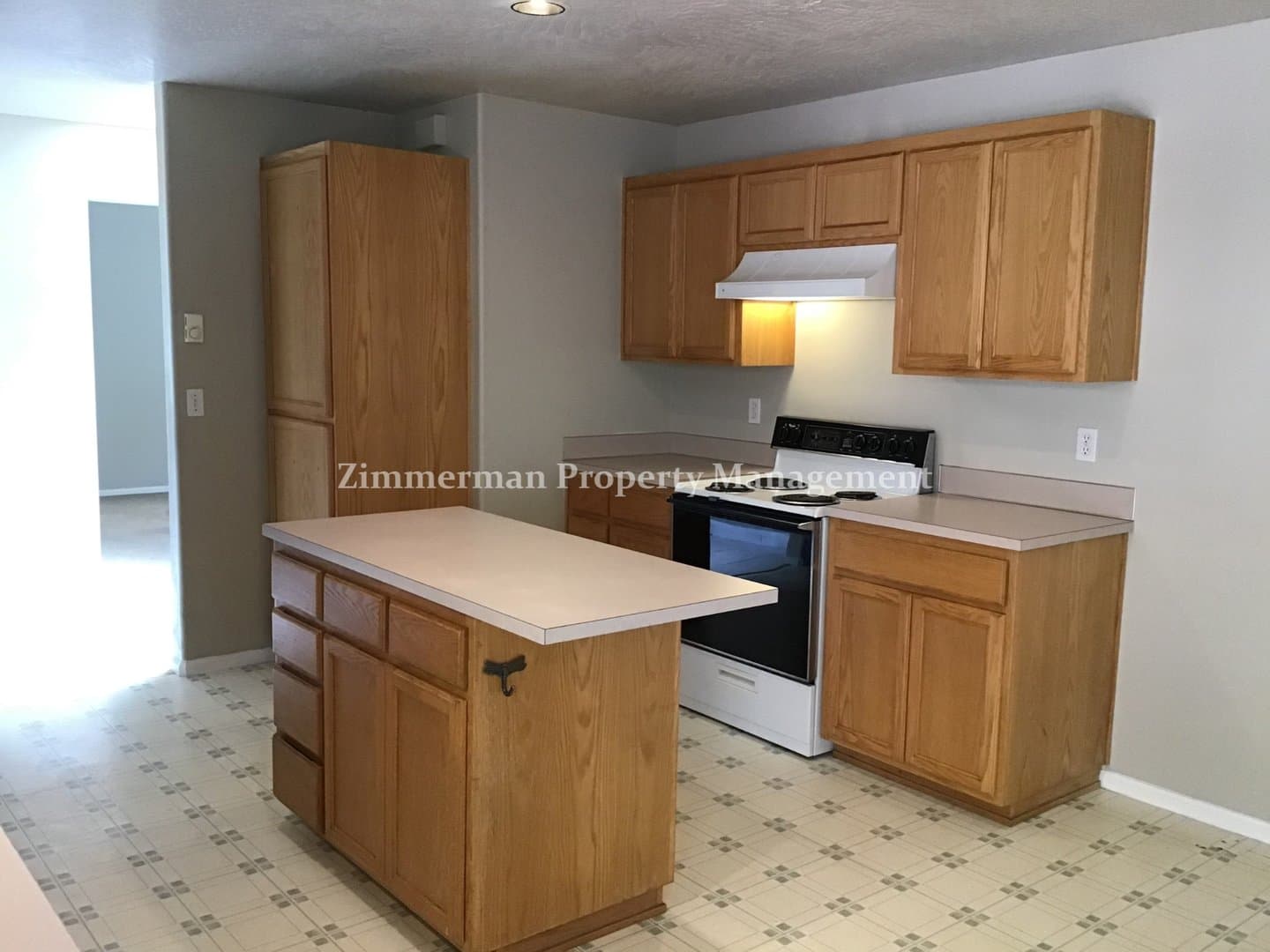 Eugene House: 1757 Oak Patch Road