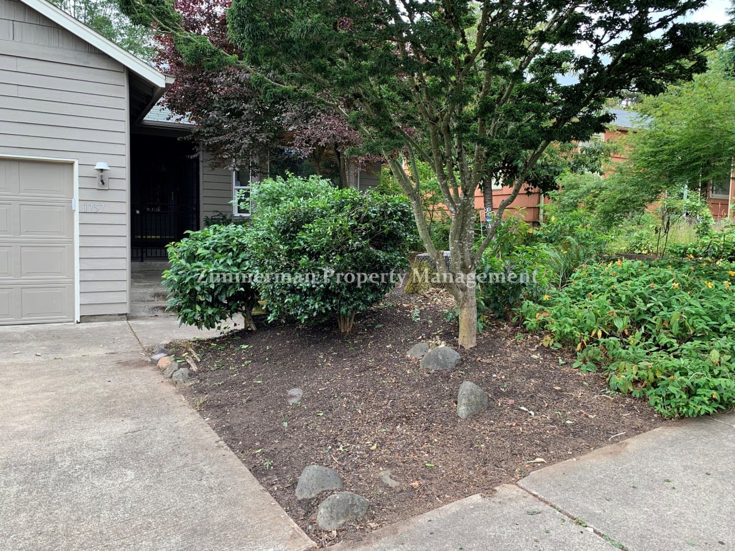 Eugene House: 1757 Oak Patch Road