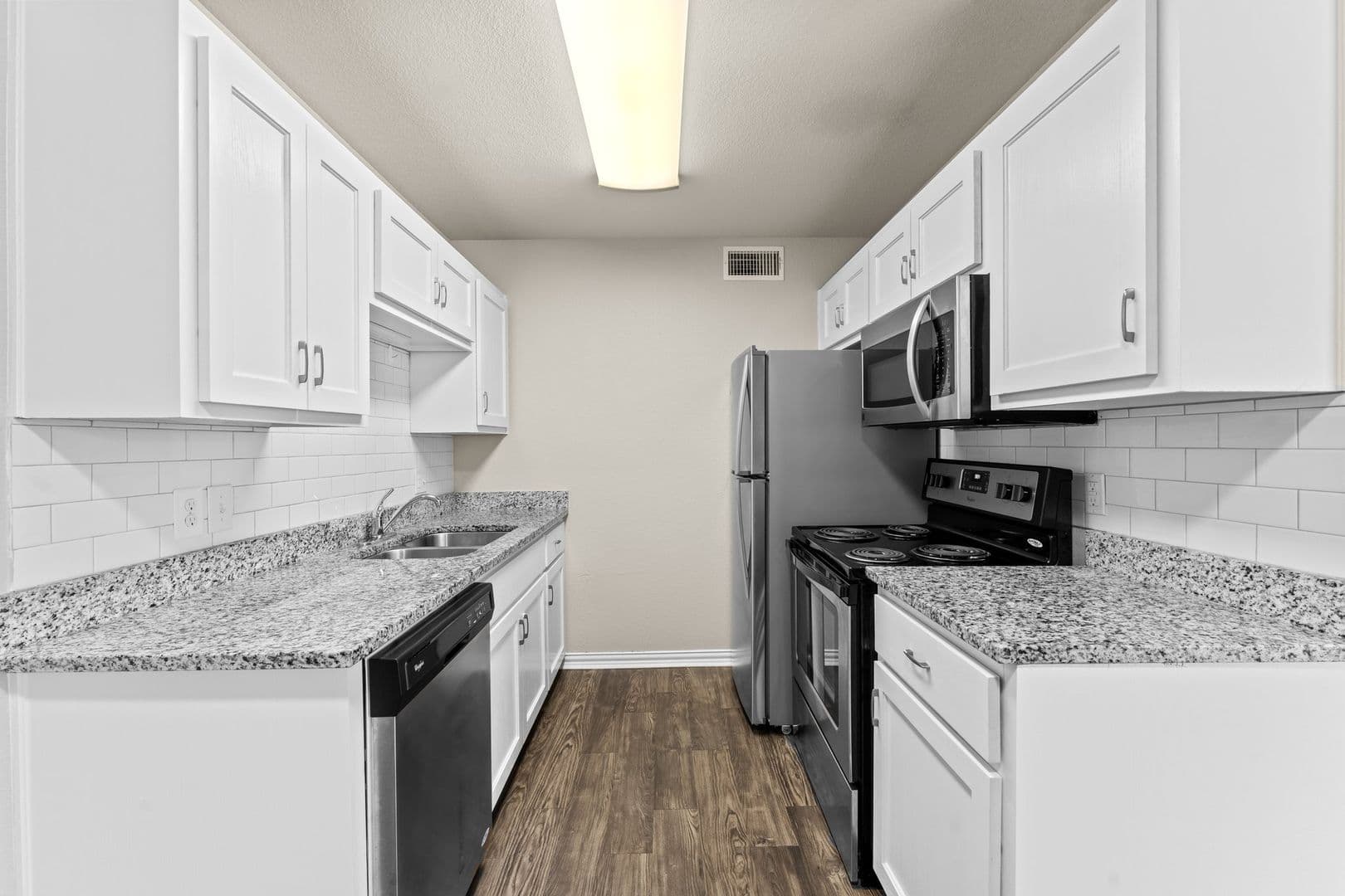Waco Apartment: 3638 W Waco Dr