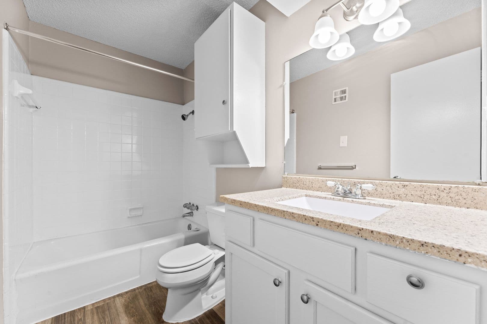 Waco Apartment: 3638 W Waco Dr