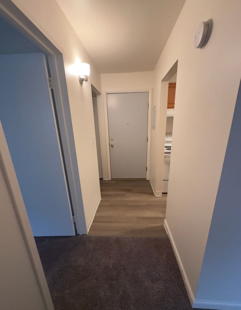 Stillwater Apartment: 1063 Hudson Ave