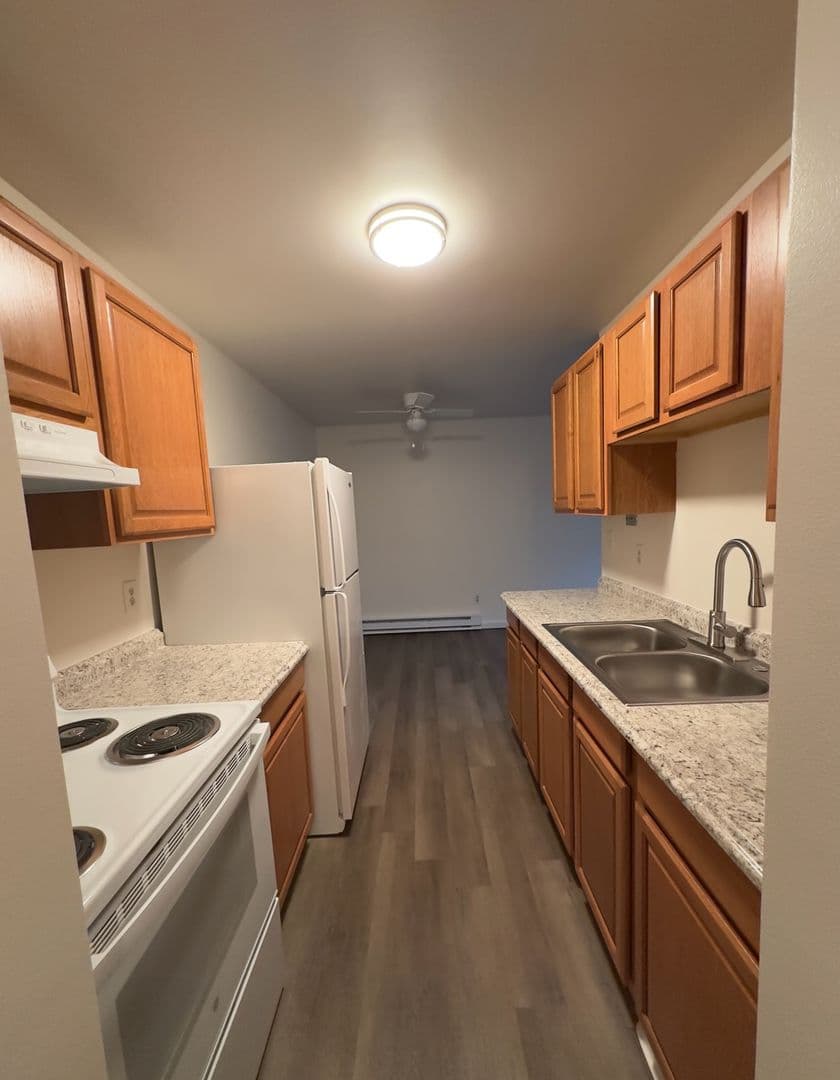 Stillwater Apartment: 1063 Hudson Ave