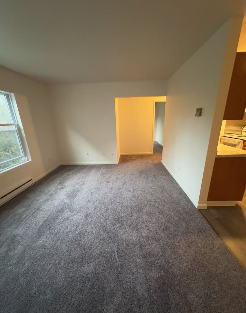 Stillwater Apartment: 1063 Hudson Ave