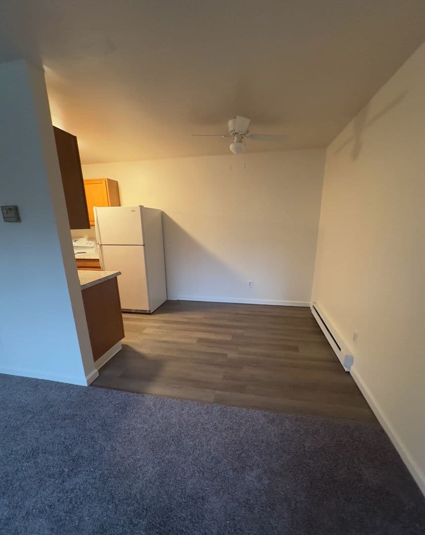 Stillwater Apartment: 1063 Hudson Ave